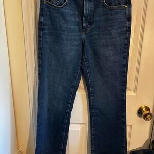 Zara jeans feature a mid to high waist